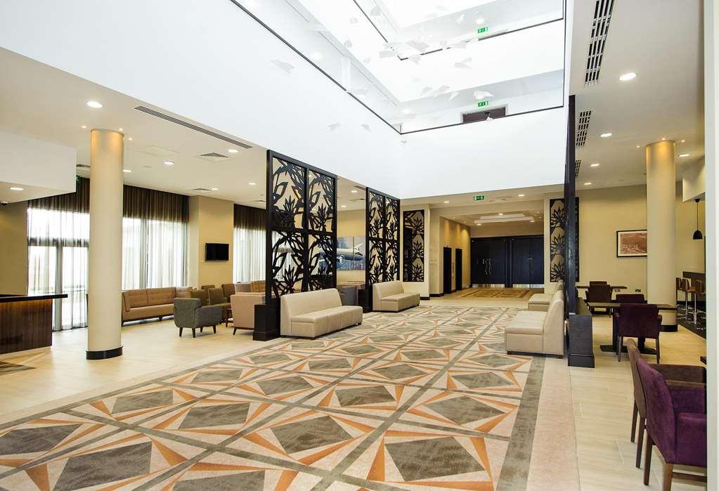 Heston Hyde Hotel Hounslow Intérieur photo