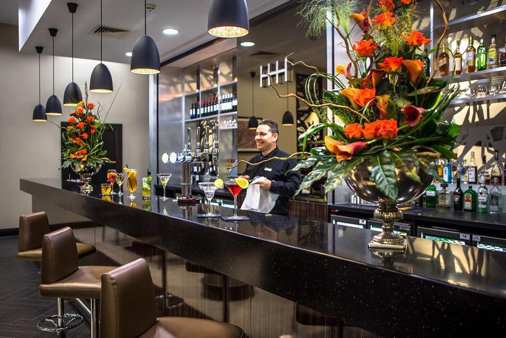 Heston Hyde Hotel Hounslow Extérieur photo