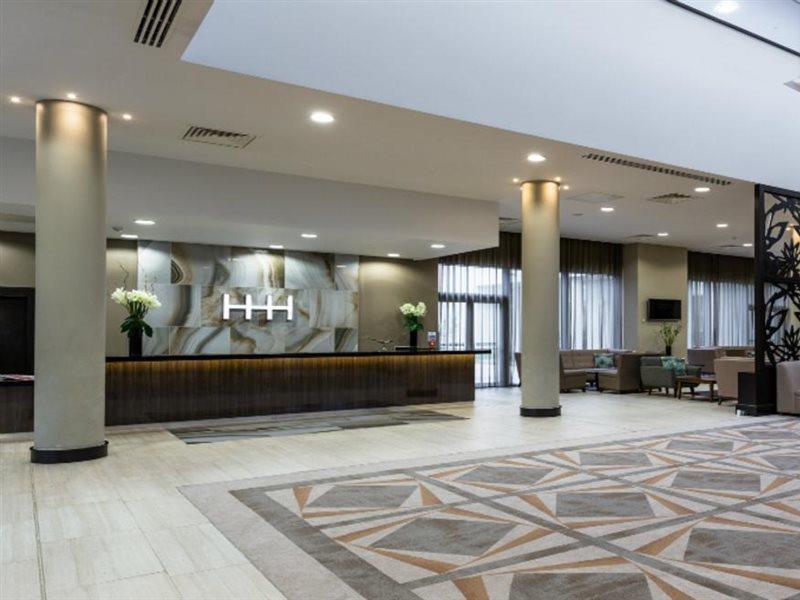 Heston Hyde Hotel Hounslow Extérieur photo