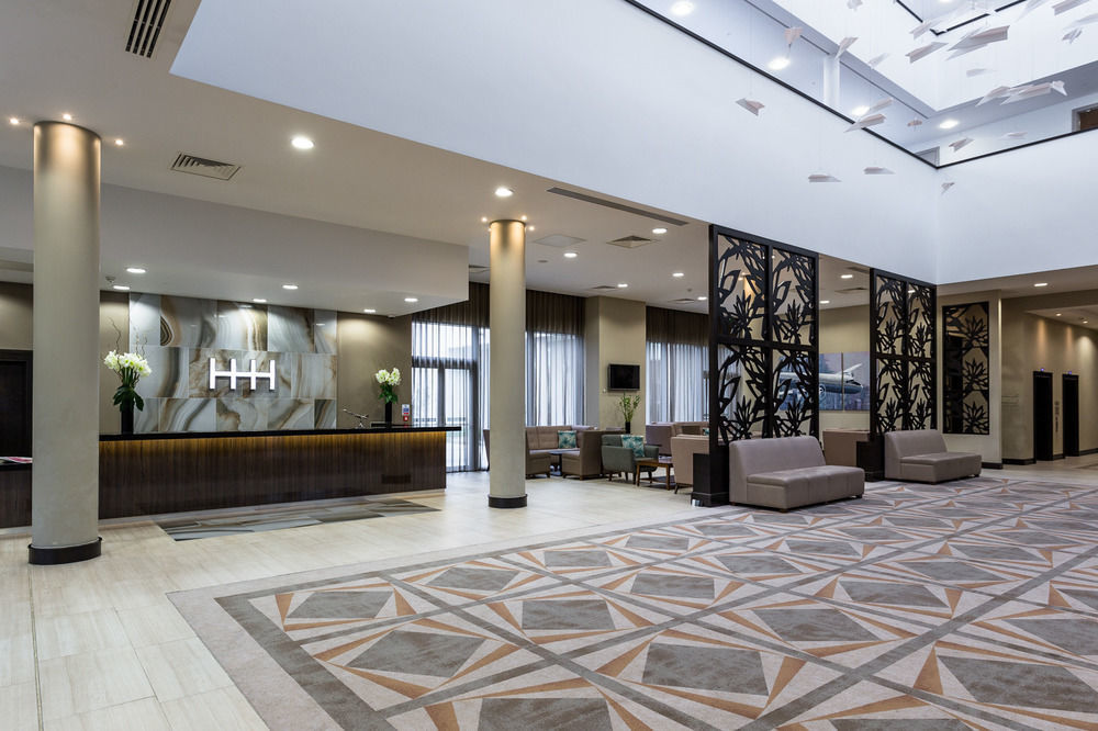 Heston Hyde Hotel Hounslow Extérieur photo